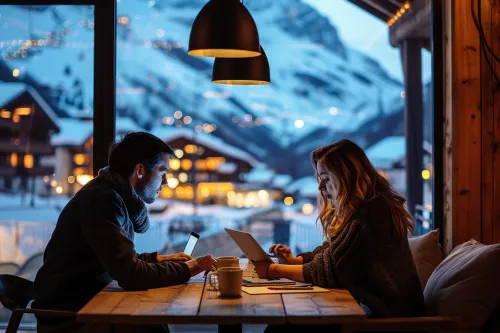 Vue d’ensemble de plusieurs sites comparateurs spécialisés dans la réservation d’hôtels de ski pas chers, avec focus sur les meilleures offres