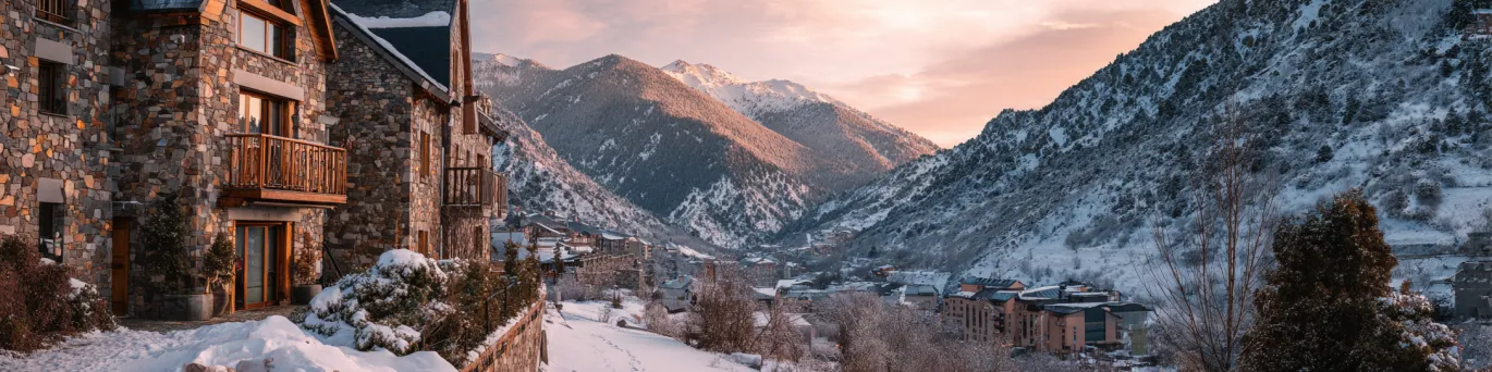 Week-end pas cher en Andorre  :  sélection de 7 hébergements économiques pour profiter de 2 nuits en montagne sans dépasser votre budget